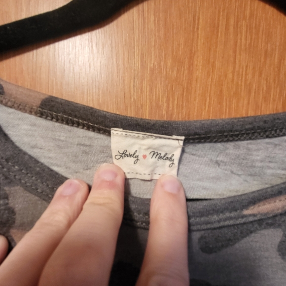 Halter Tanktop - Picture 4 of 4